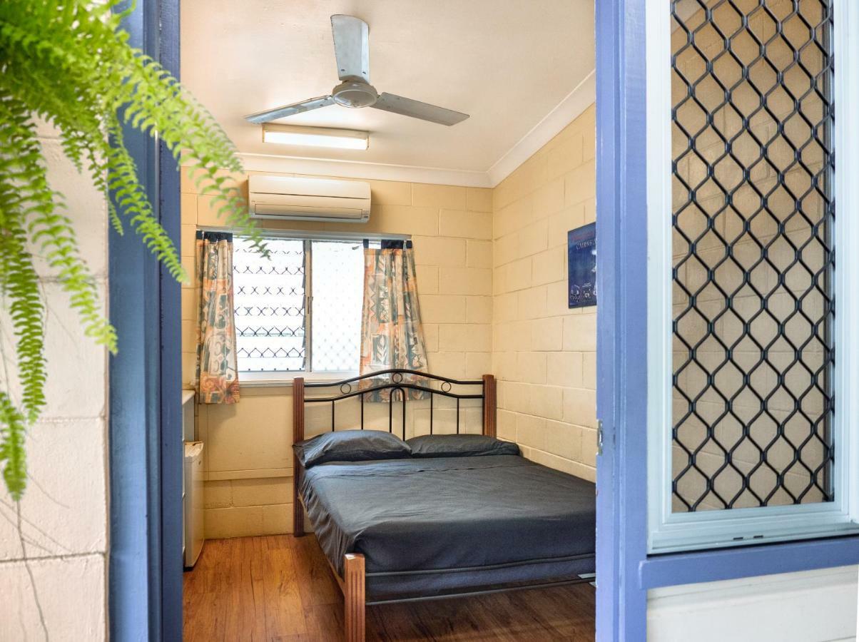 Hostel Castaways Backpackers Cairns Exteriér fotografie