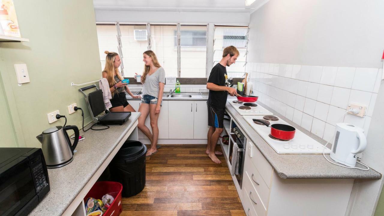 Hostel Castaways Backpackers Cairns Exteriér fotografie